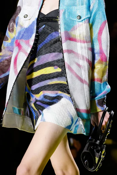 Look 22